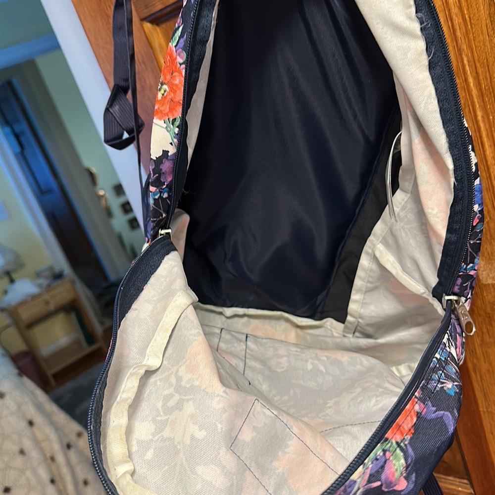 JanSport back pack - Picture 2 of 3